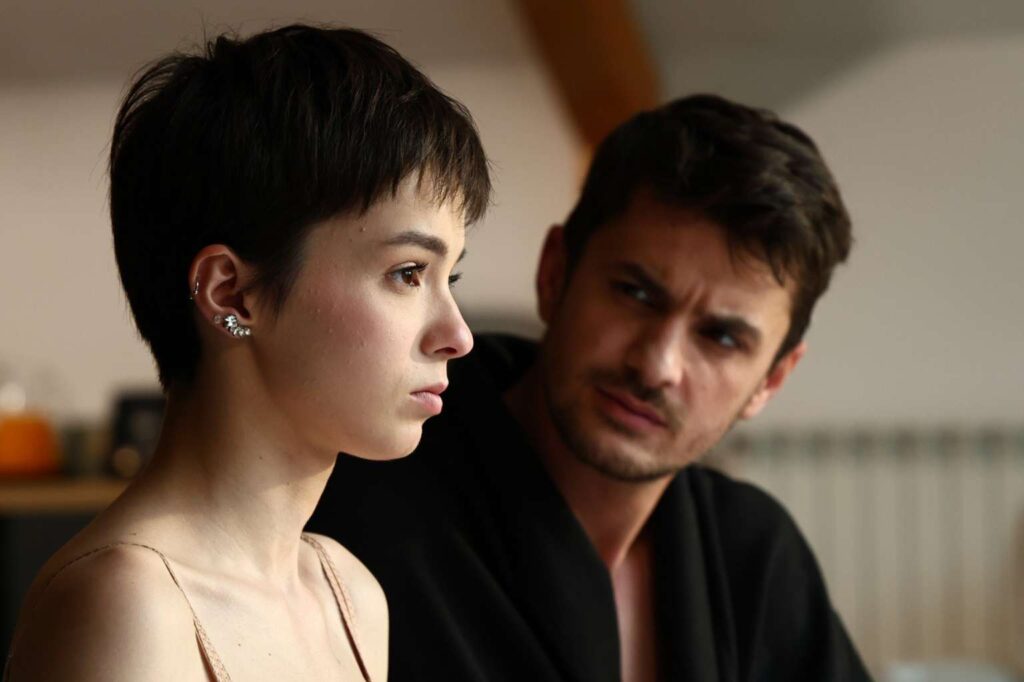 „Ana, Mi-ai fost scrisă în ADN” revine pe 28 august: Sezonul 2 aduce iubiri imposibile, secrete dureroase și alegeri care schimbă totul „Ana, Mi-ai fost scrisă în ADN” revine pe 28 august: Sezonul 2 aduce iubiri imposibile, secrete dureroase și alegeri care schimbă totul