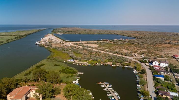 Emisiunea ROventura revine la Kanal D cu un nou sezon direct în inima Deltei Emisiunea ROventura revine la Kanal D cu un nou sezon direct în inima Deltei